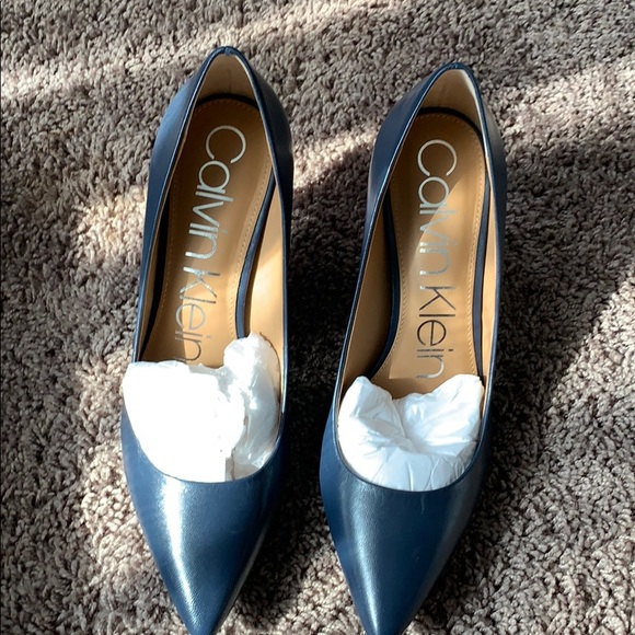 Meet your Posher, Joyce - Picture 2 of 3